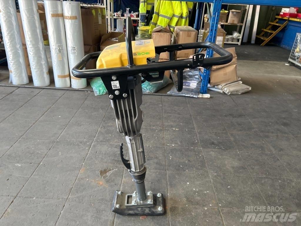 Wacker Neuson AS30e Vibračné zhutňovače