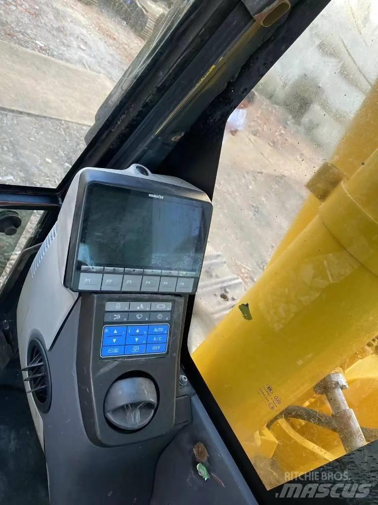Komatsu PC450-8 Pásové rýpadlá