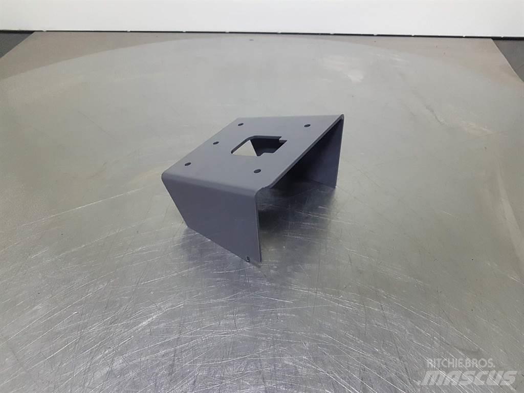 Ahlmann 4102468A Kabíny a interiér
