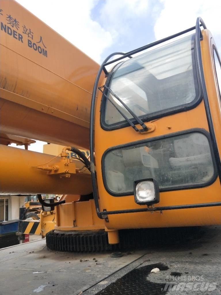 XCMG QY70T Univerzálne terénne žeriavy