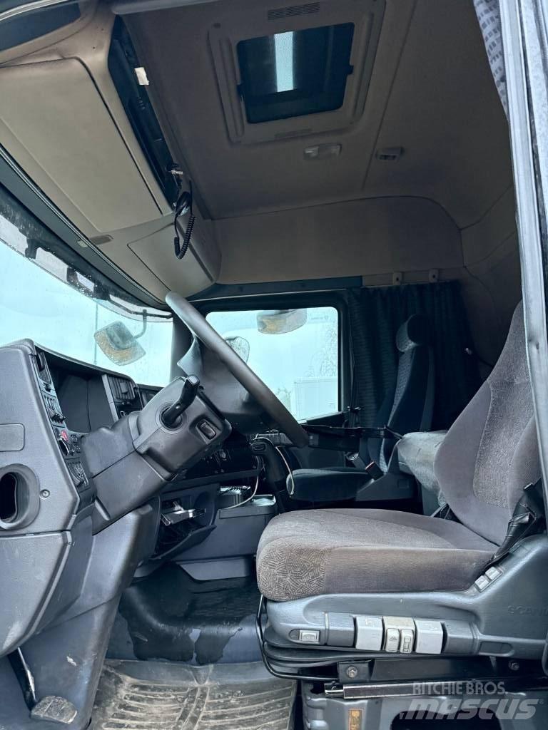 Scania R 560 Nákladné vozidlá na prepravu dreva