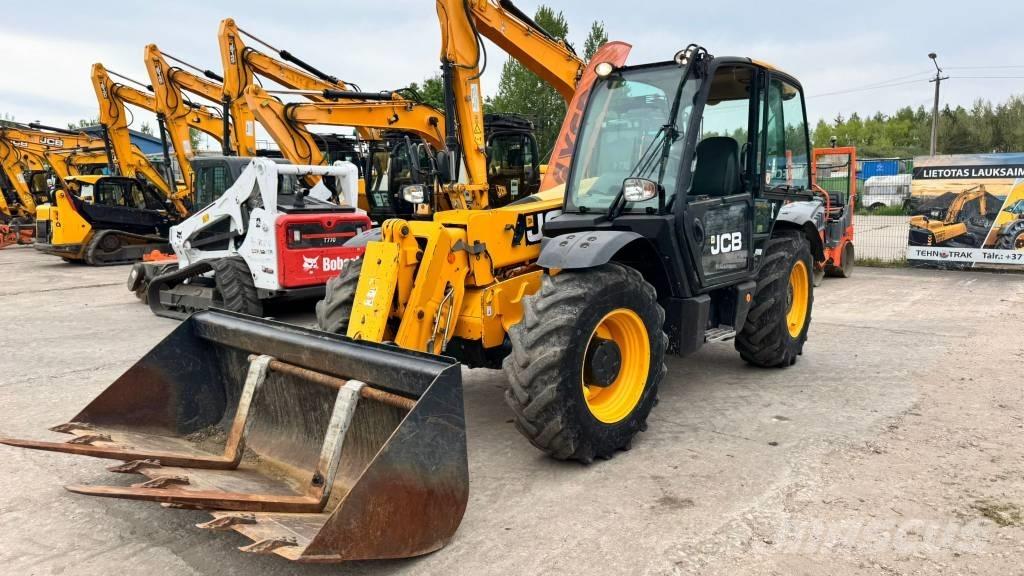 JCB 531-70 Teleskopické kolesové nakladače