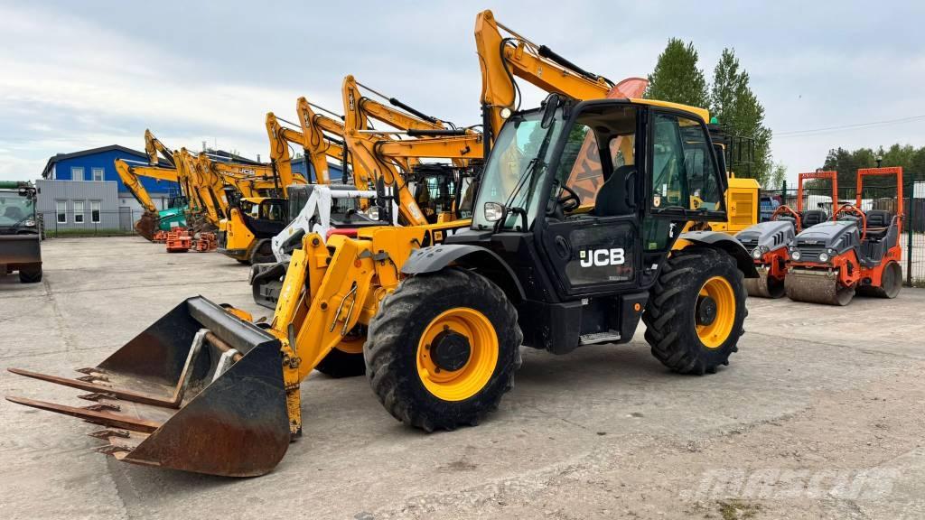 JCB 531-70 Teleskopické kolesové nakladače