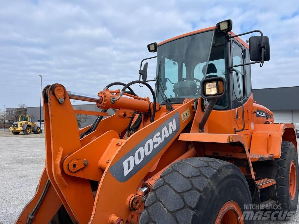 Doosan DL 200 Kolesové nakladače