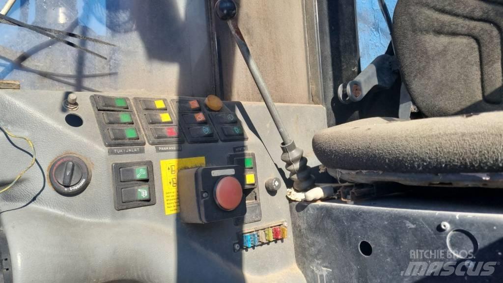 MAN TGA 33.530 Nákladné vozidlá na prepravu dreva