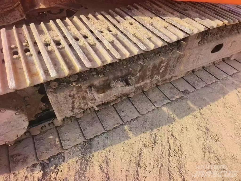 Doosan DH 150 Pásové rýpadlá