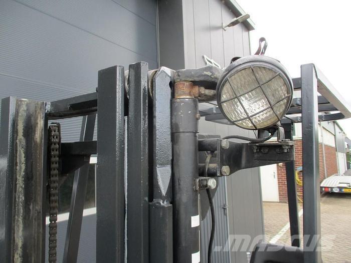 Still R 50-15 Akumulátorové vozíky