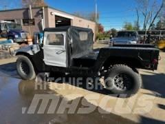  HMMWV M998 Nakladacia/sklápacia bočnica