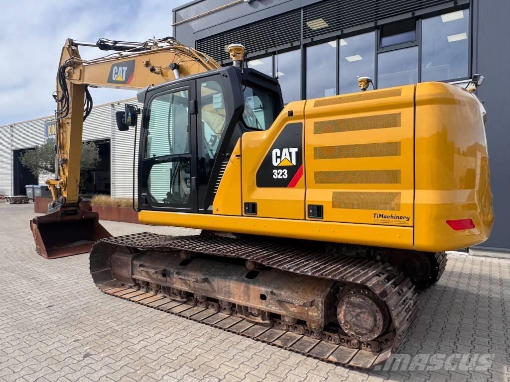 CAT 323 Pásové rýpadlá