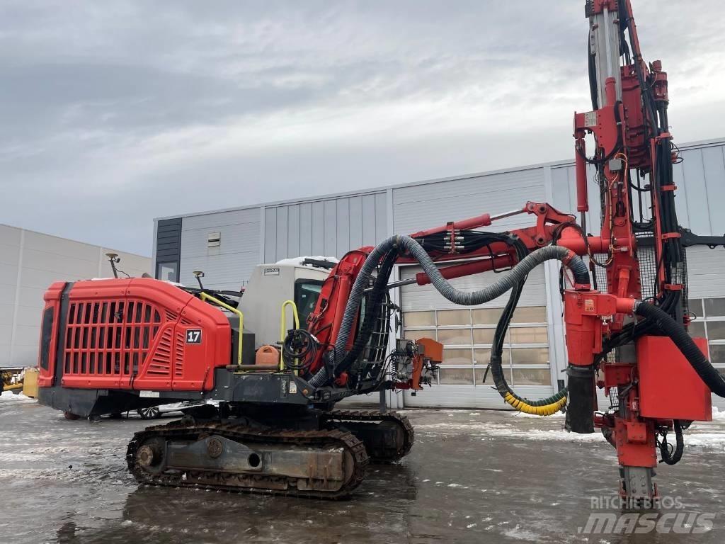 Sandvik DX800i Povrchové vrtné súpravy