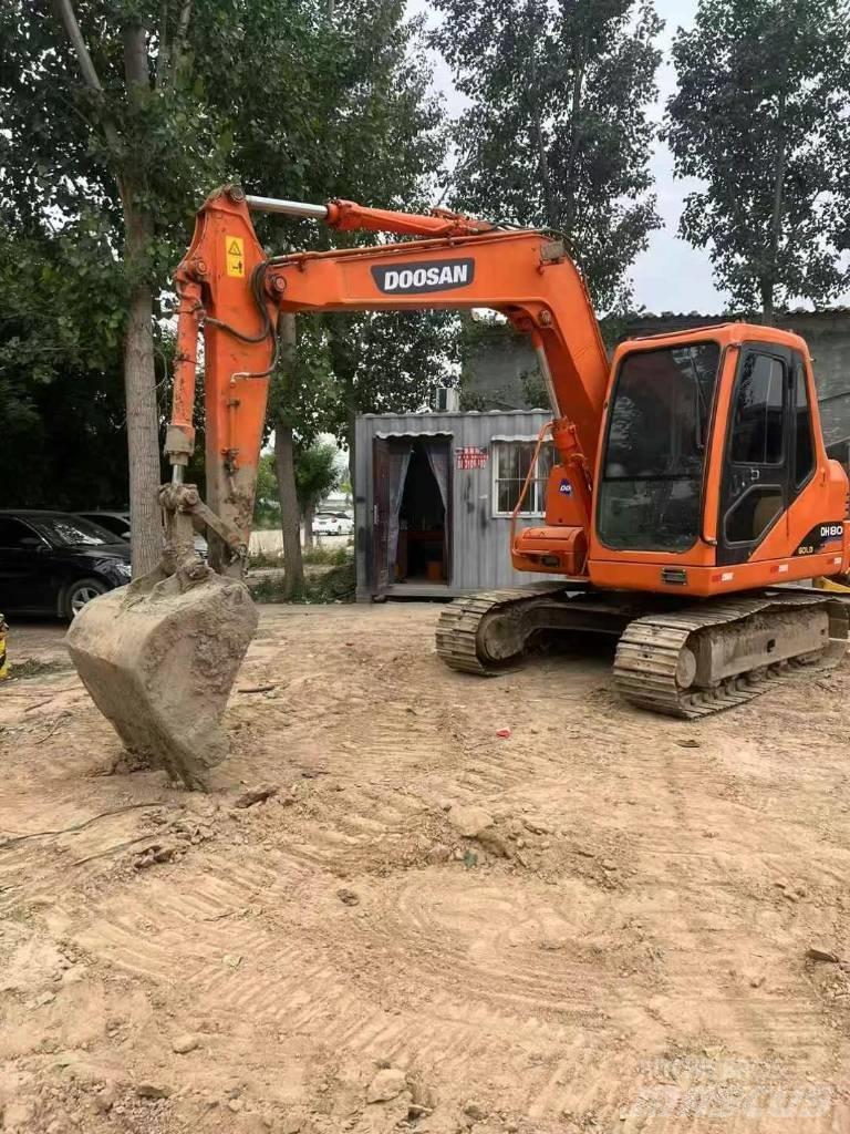 Doosan DH 80 Pásové rýpadlá