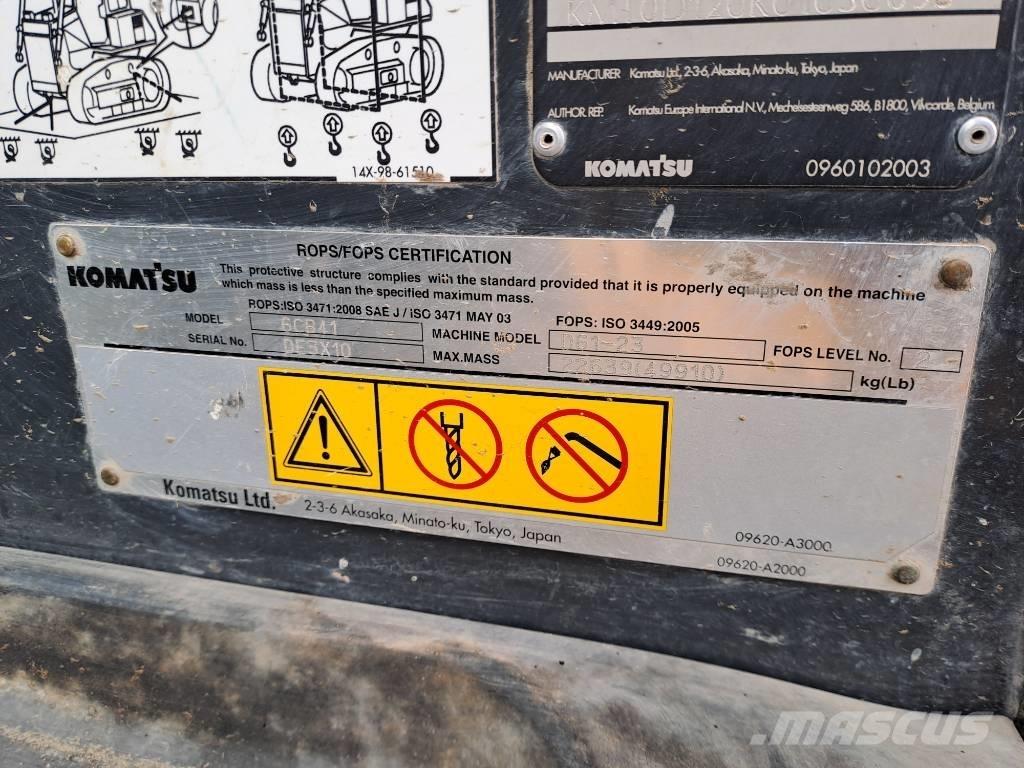 Komatsu D61PXI-23 Pásové dozéry