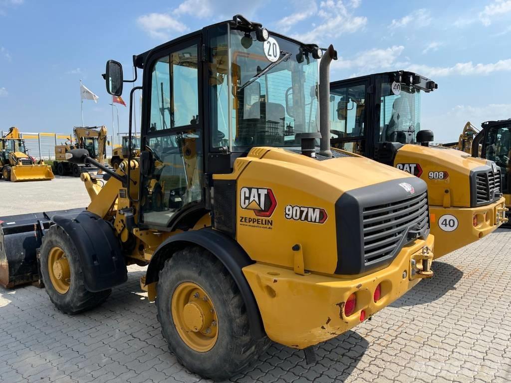 CAT 907 M Kolesové nakladače