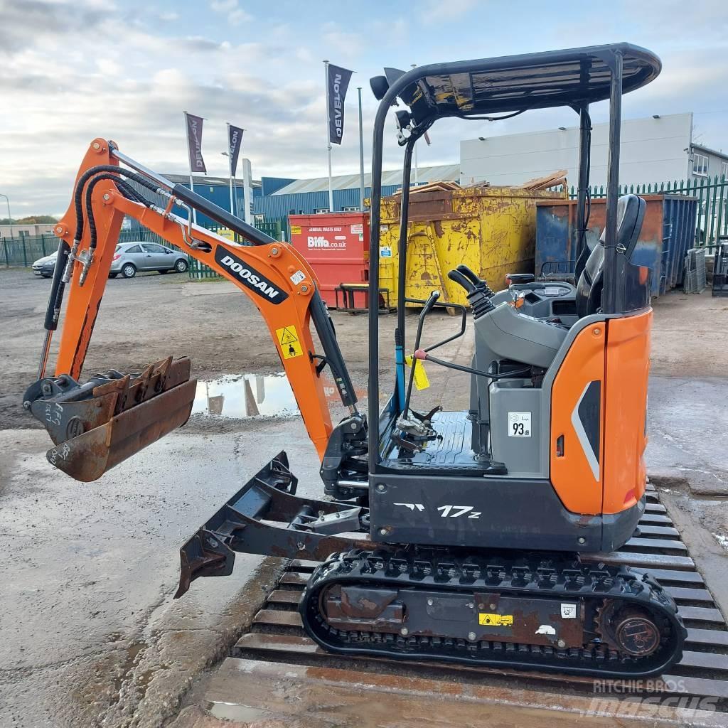 Doosan DX 17 Kolesové rýpadlá