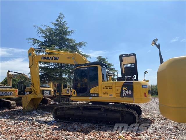 Komatsu PC 240-8 Pásové rýpadlá