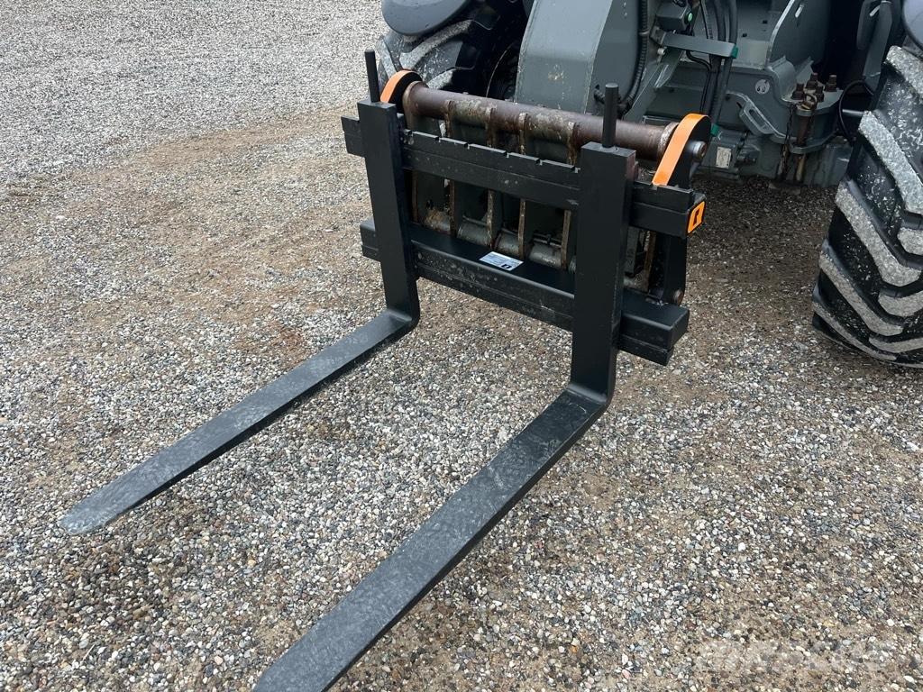 Ålö Pallegafler Teleskopické manipulátory