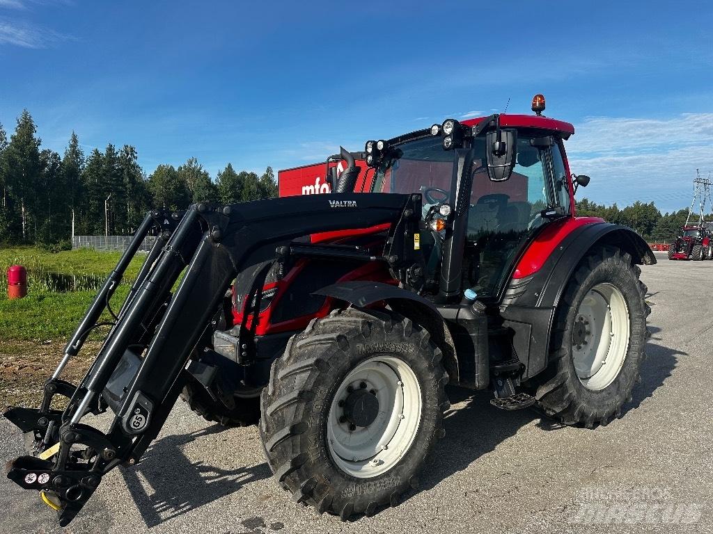 Valtra N 114 E Traktory