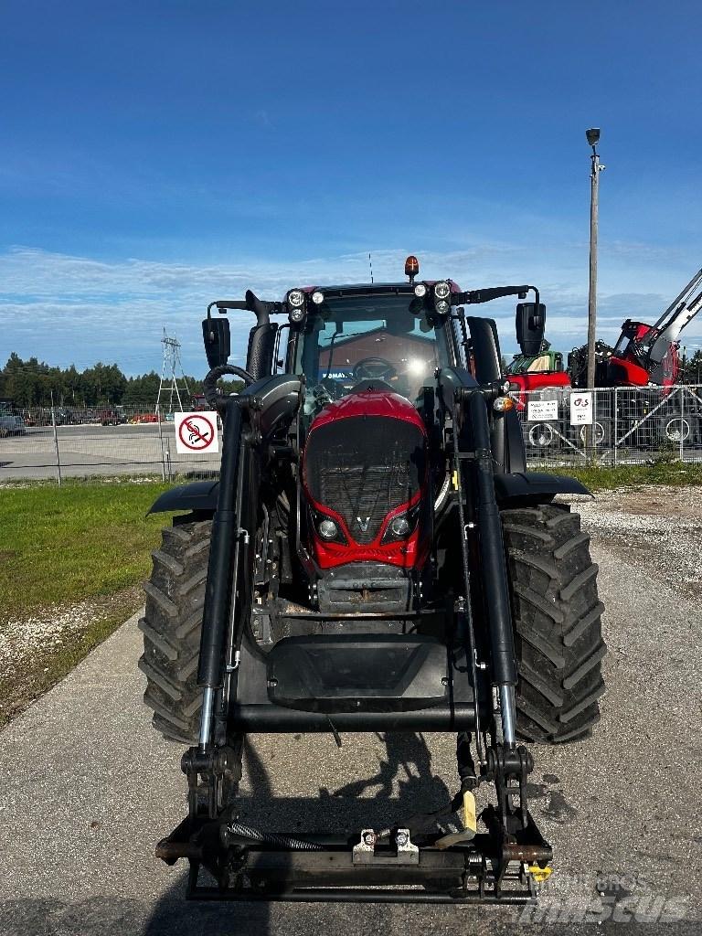 Valtra N 114 E Traktory