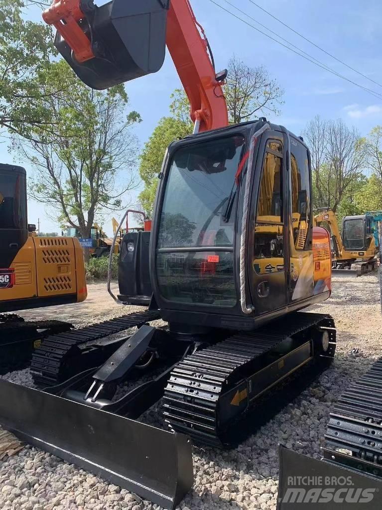 Hitachi ZX70 Mini rýpadlá < 7t