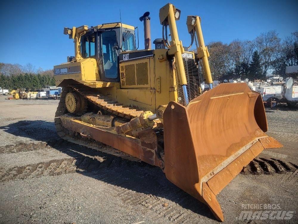 CAT D 8 R Pásové dozéry