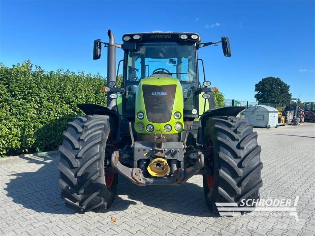 CLAAS ARION 640 Traktory