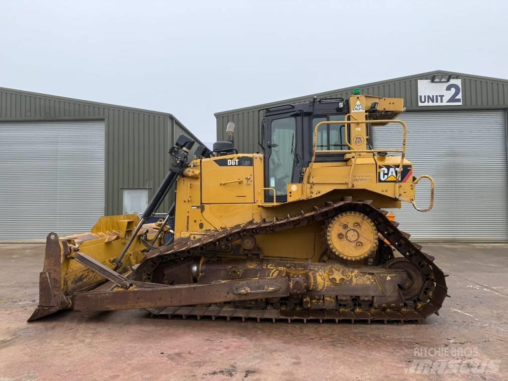 CAT D 6 T LGP Pásové dozéry