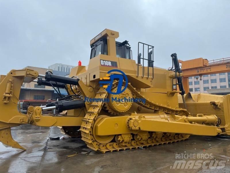 CAT D 10 R Pásové dozéry