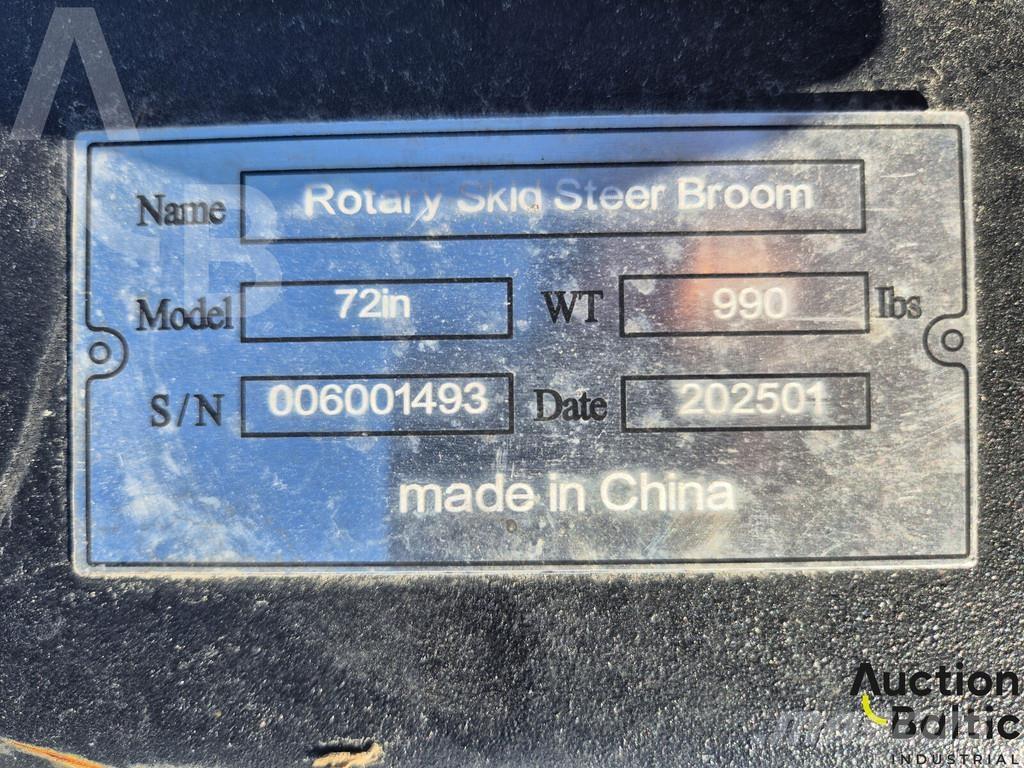  Rhino-Cross 72 in Zametacie kefy