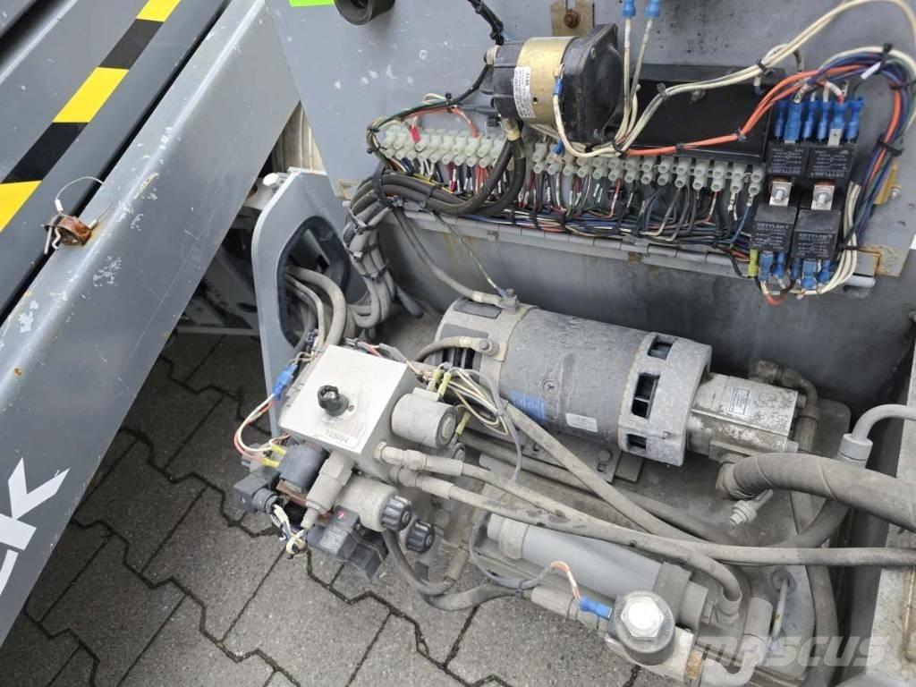 SkyJack SJ 3226 Nožnicové zdvíhacie plošiny