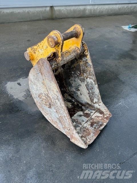 JCB 7-8 TON Hĺbkové lopaty