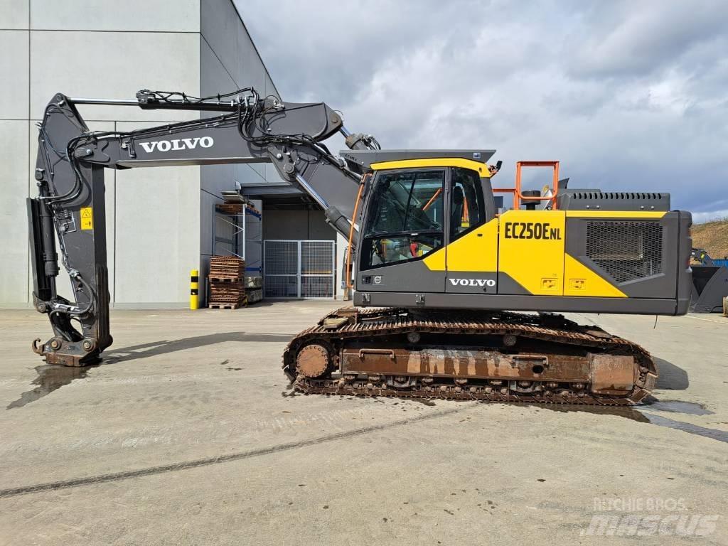 Volvo EC250ENL Pásové rýpadlá