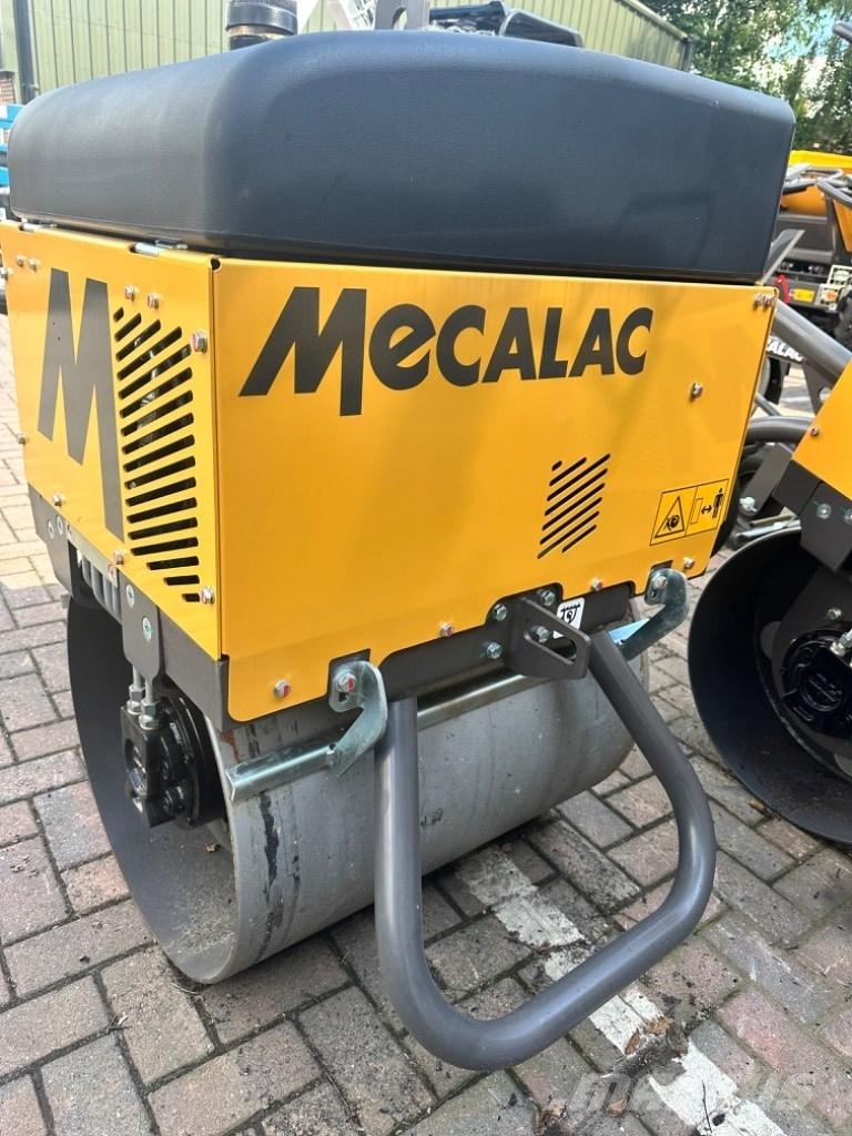 Mecalac MBR71 Ťahačové valce