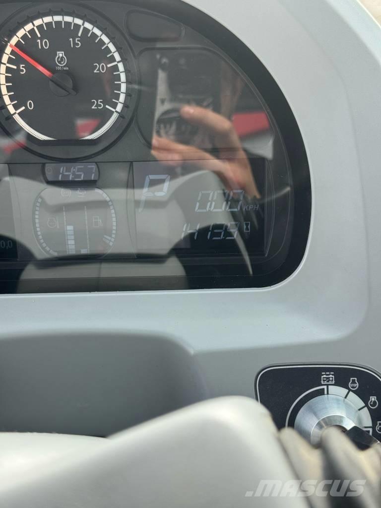 Valtra G 115 Traktory