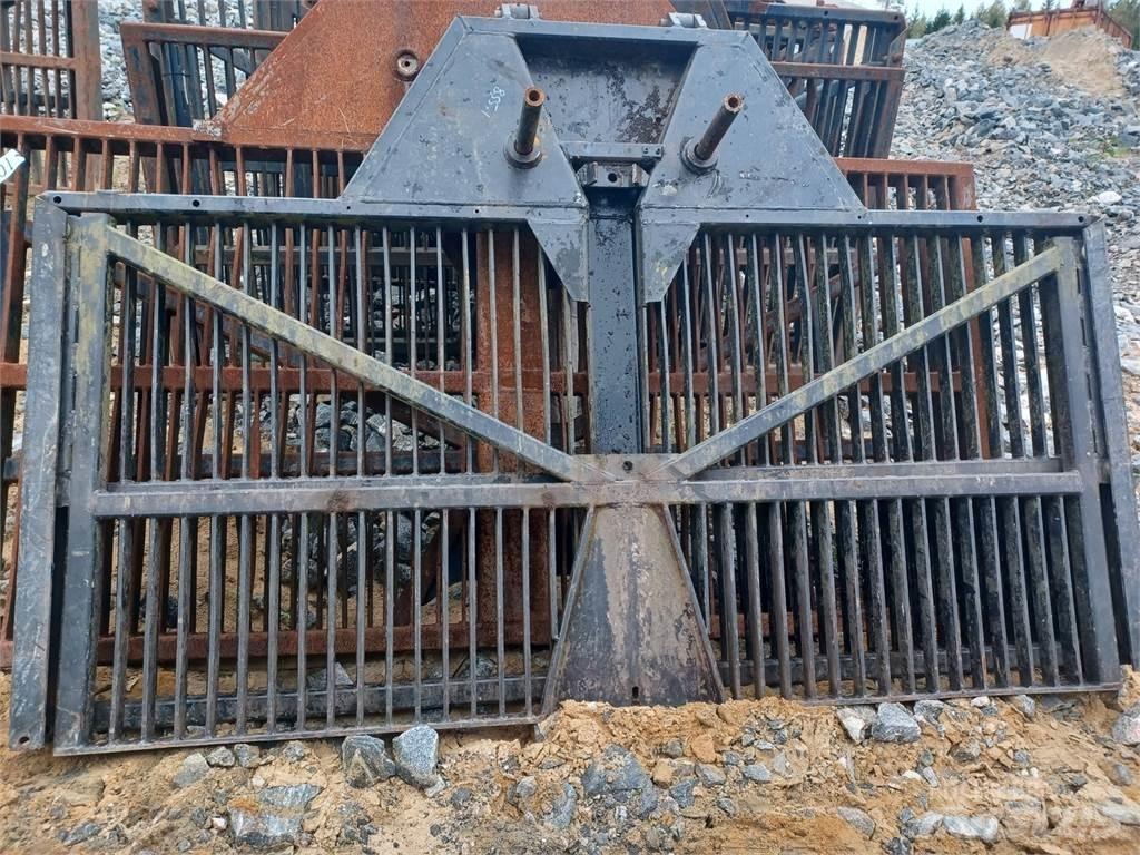 Komatsu 855.1 Ďalšie komponenty