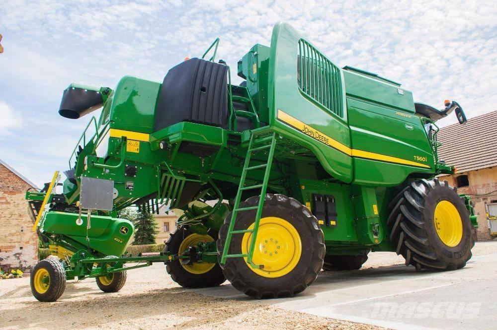 John Deere T 560 i Kombinované zberacie stroje