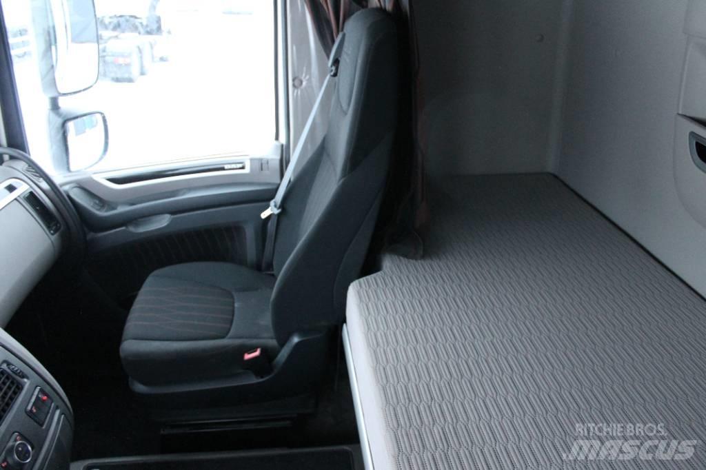 DAF XF530 6X4 FTT Ťahače