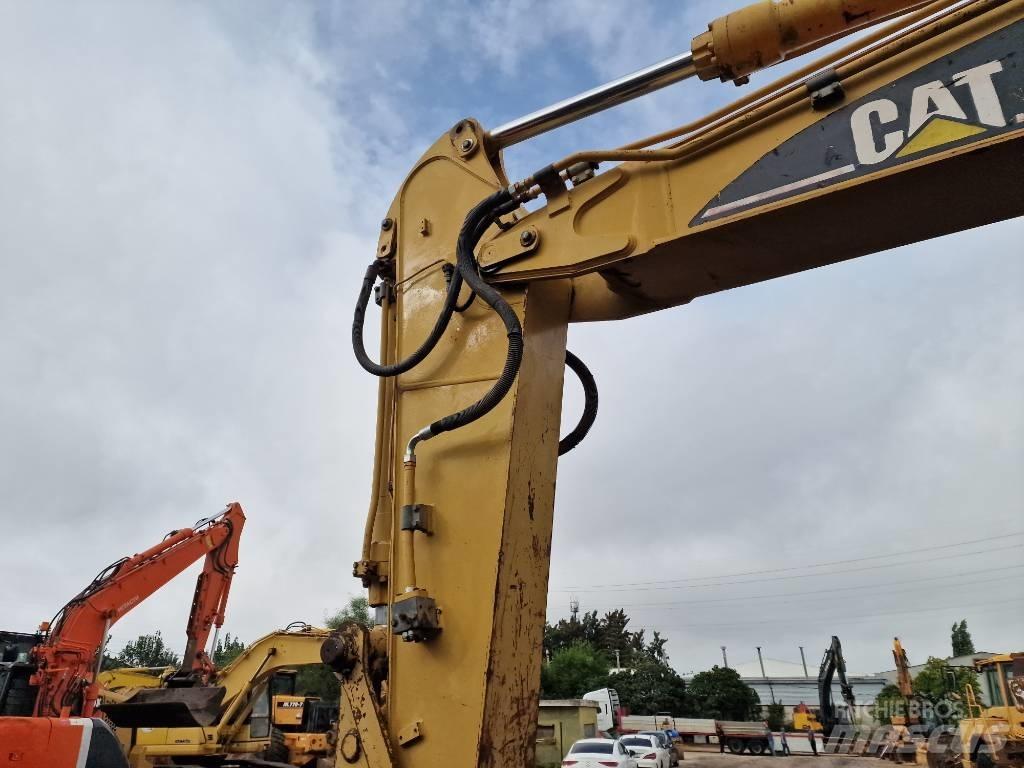 CAT 318 B L Pásové rýpadlá