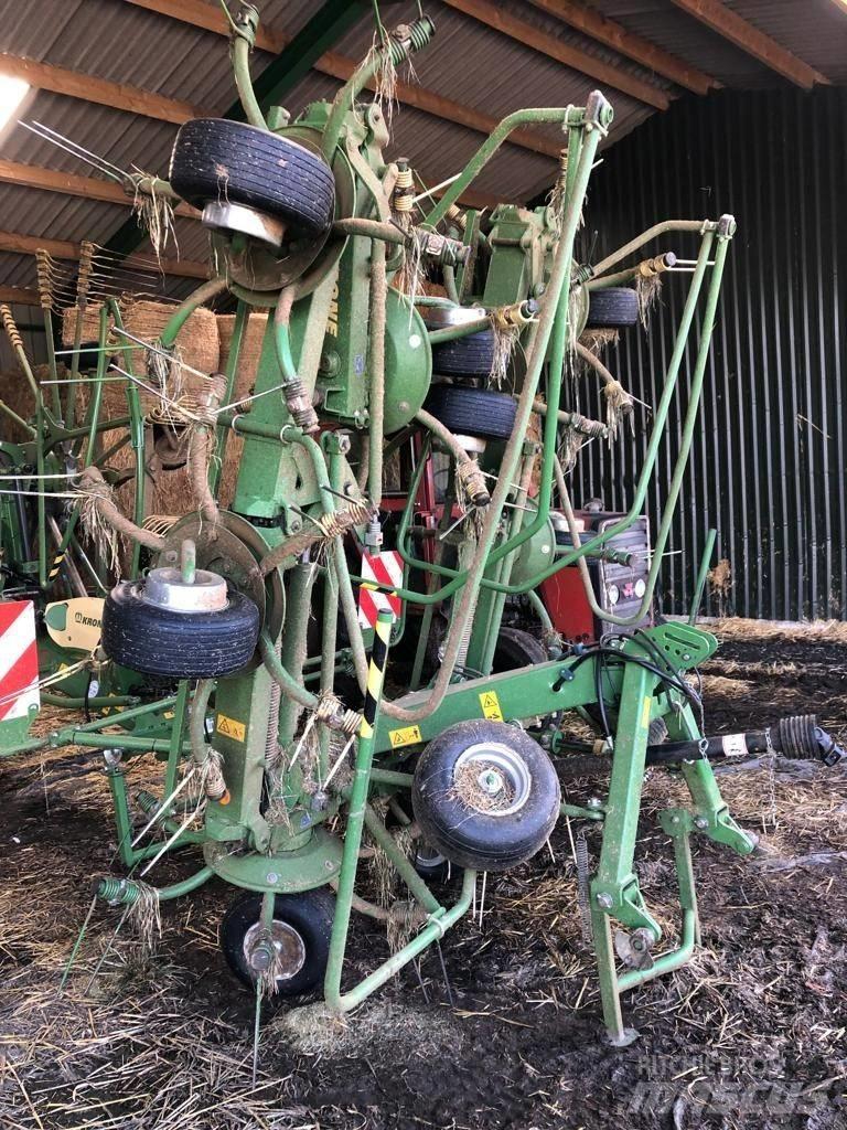 Krone 8.82/8 Tedder Obracače a zhrabovače sena