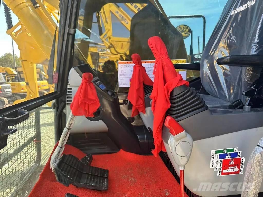 Komatsu PC 210-8 Pásové rýpadlá