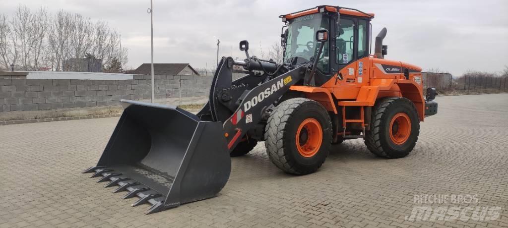 Doosan DL 280-5 Kolesové nakladače
