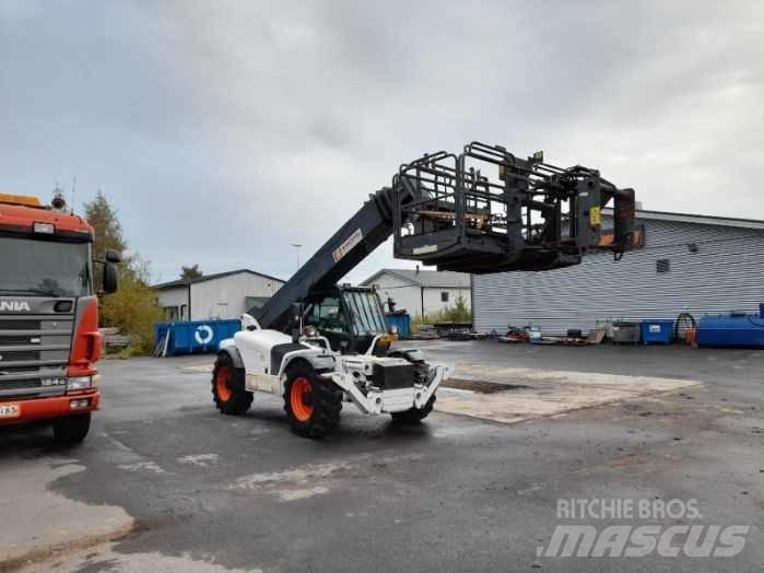 Bobcat T 40170 Teleskopické manipulátory