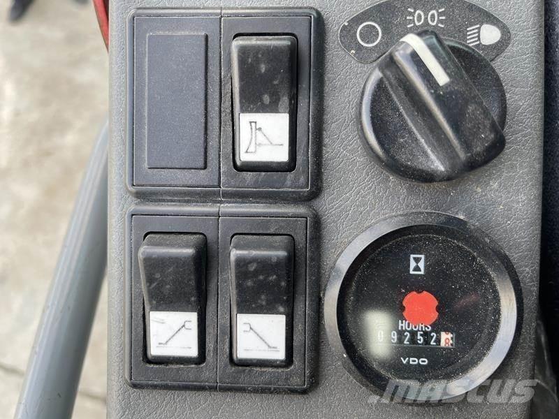 Volvo EW 140 B Kolesové rýpadlá
