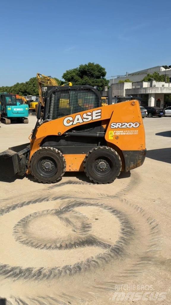 CASE SR 200 Šmykom riadené nakladače