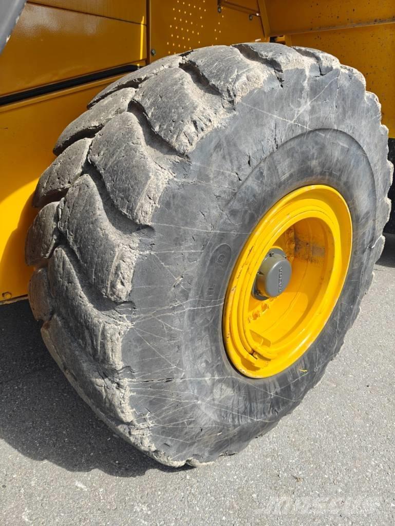 Volvo L 180 E Kolesové nakladače