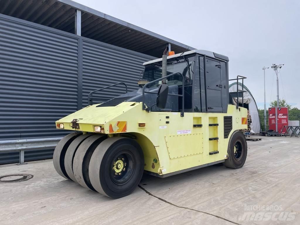 Ammann AP 240 Pneumatikové valce
