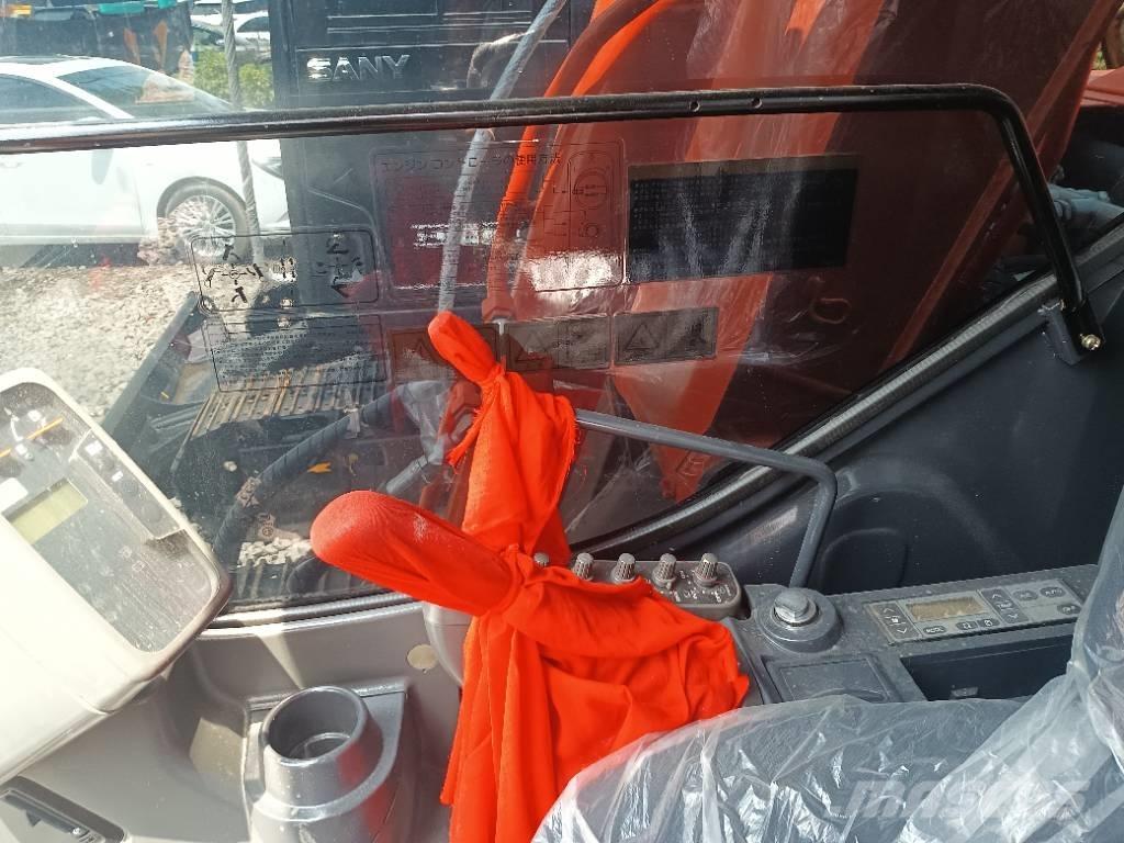 Hitachi ZX 70 Pásové rýpadlá