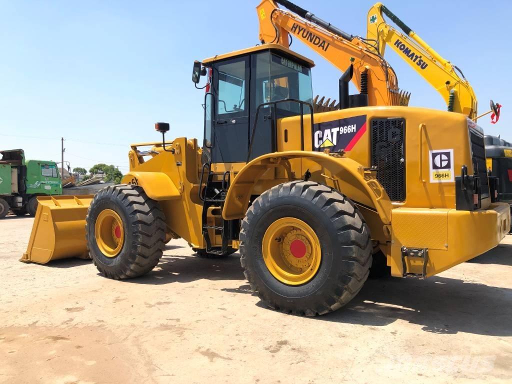 CAT 966H Kolesové nakladače
