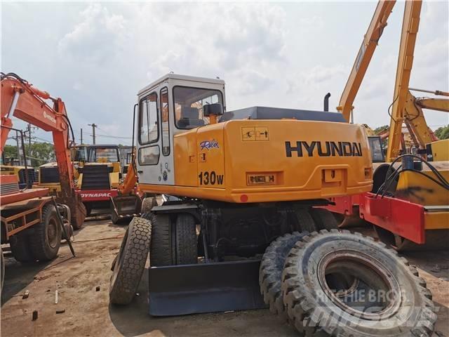 Hyundai R130WD Kolesové rýpadlá