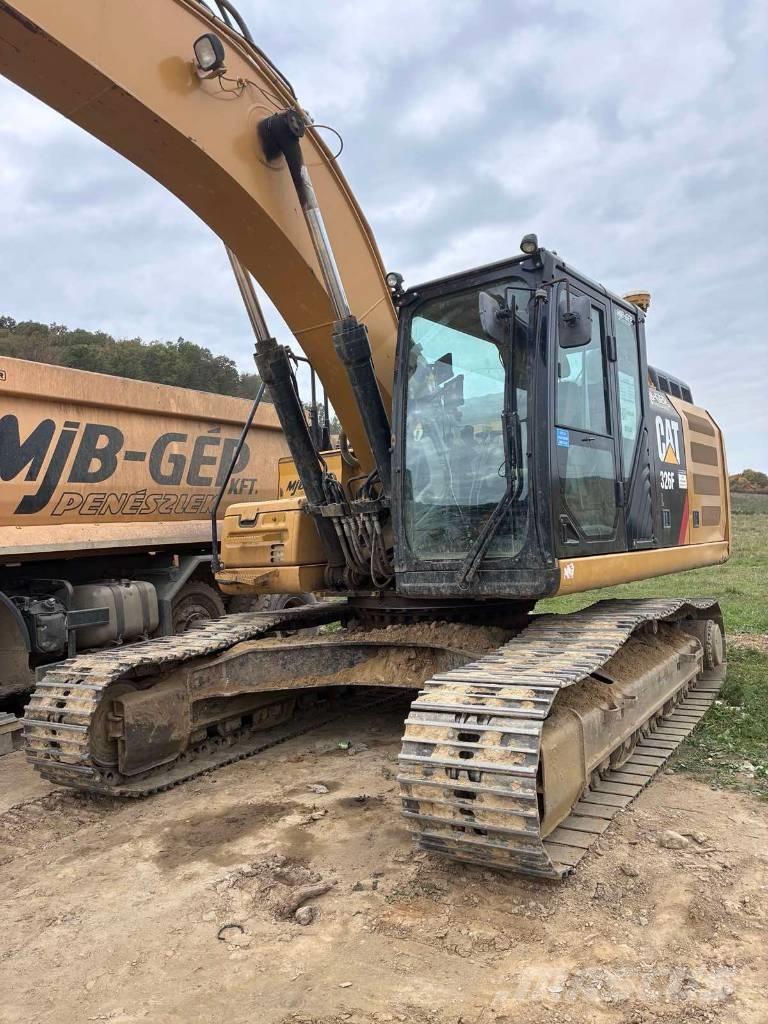 CAT 326 F Pásové rýpadlá
