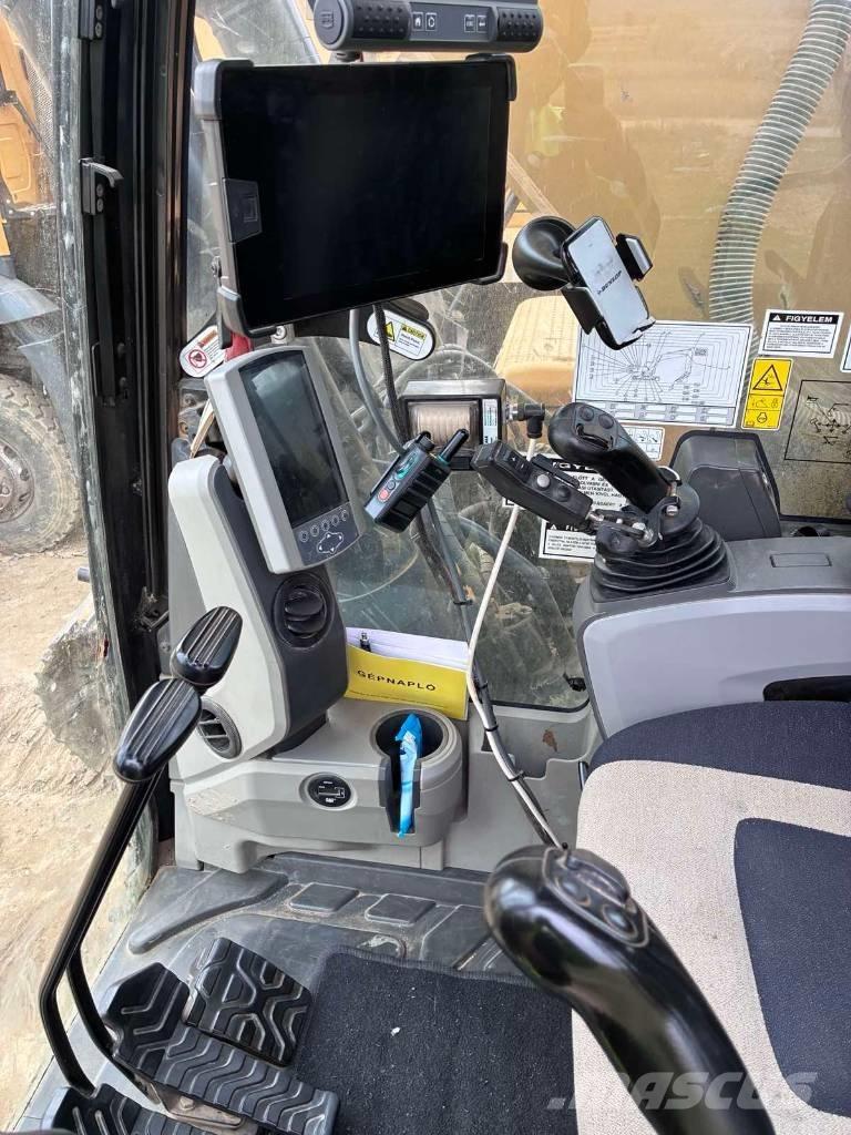 CAT 326 F Pásové rýpadlá